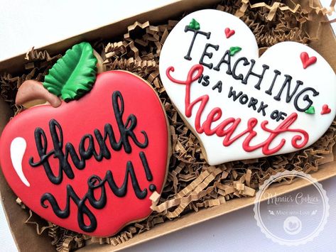 Teacher Appreciation Food, Cookie Gift Ideas, From Scratch Cookies, Teacher Appreciation Cookies, Appreciation Cookies, Diy Teacher Christmas Gifts, Flooding Cookies, Teacher Gift Printables, Teacher Gift Baskets