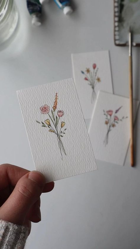 Pen Flower Drawing, Drawing Orange, Watercolor Flower Bouquet, Watercolor Mini, Mini Toile, Mini Watercolor, Arte Doodle, Micron Pen, Watercolor Flowers Tutorial