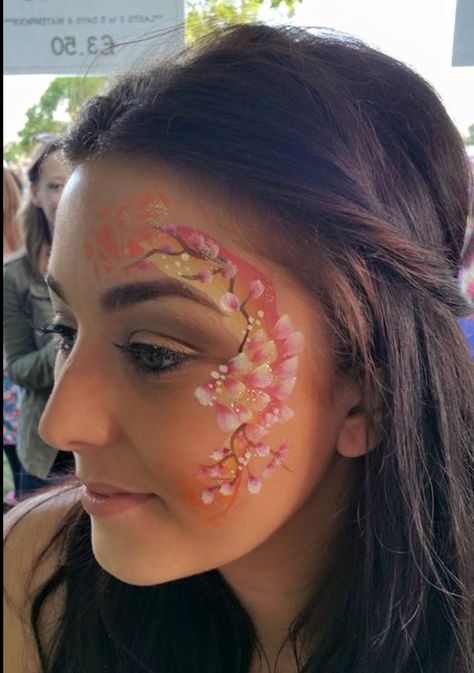 cherry blossom flower petal face painting with stencils. Face Painting Aesthetic Flowers, Face Painting Aesthetic, Painting With Stencils, Flower Knows Makeup, Blossom Costumes, Japan Cherry Blossom, Festival Face, Flower Face, Cherry Blossom Flower