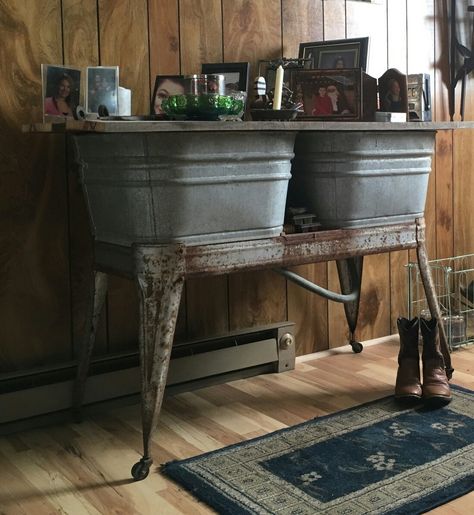 Vintage Wash Tub Ideas, Old Wash Tub Ideas Metal, Antique Double Wash Tub Ideas, Galvanized Wash Tub Sink, Old Wash Tub Ideas, Log Home Kitchen Ideas, Galvanized Tub Sink Laundry Room, Galvanized Utility Sink Laundry Tubs, Double Galvanized Tub Sink