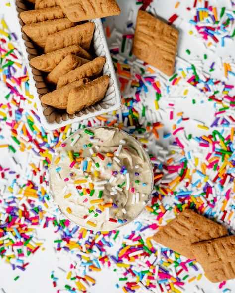 Diy Dunkaroos, Vegan Cookie, Vegan Cookies Recipes, Taste Made, Vegan Cookies, Vegan Recipes Easy, Easy Vegan, Vegan Desserts, Easy Healthy Recipes