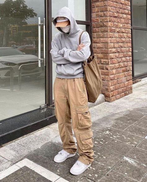 Outfits I Vintage I Fashion’s Instagram profile post: “Best outfit? 1-5 🌻 ⬇️Follow for more⬇️ @streetwear.circle @streetwear.circle @streetwear.circle . . . . . . . . Dm for credit/removal…” Shoes Nike Air Force, Hoodie Gap, Carhartt Double Knee, Color Outfits, Winter Street, Shoes Nike Air, Streetwear Men, Street Style Winter, Gap Pants