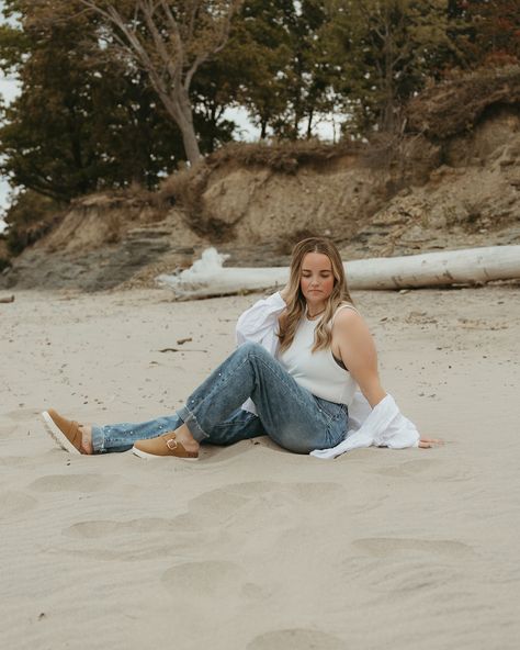 Fall beach sesh with @brittandherbrush 🍂🌊 #photogrpaher #portraitphotography #buffalophotographer #beachlife #fallphotography #beachphotography #portrait Fall Beach, Autumn Photography, Beach Photography, Beach Life, Portrait Photography, Quick Saves