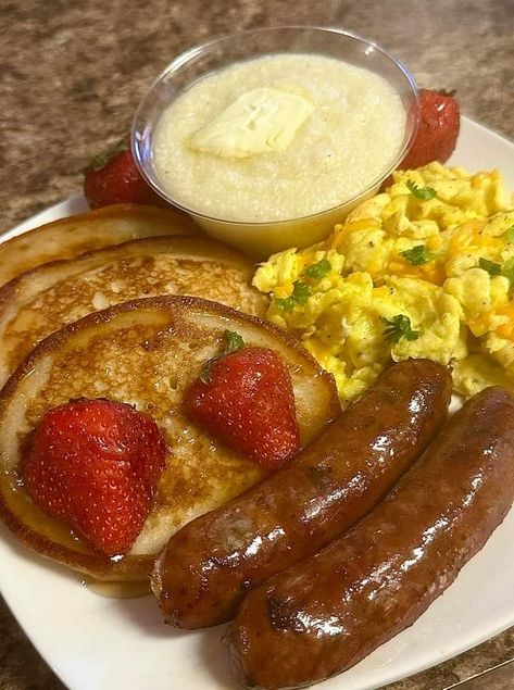 Breakfast Black People, Meal Ideas Black People, Good Morning Breakfast, American Breakfast, Soul Food Dinner, Big Breakfast, Food Babe, Food Therapy, Healthy Food Motivation