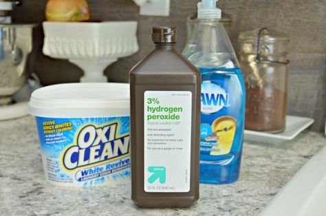 Quick Cleaning Tips, Tablet Recipe, Homemade Toilet Cleaner, Clean Baking Pans, Cleaning Painted Walls, Glass Cooktop, Deep Cleaning Tips, Clean Dishwasher, Simple Life Hacks