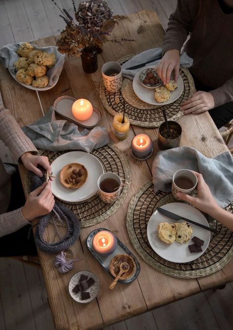 EMBRACE MOMENTS OF HYGGE | thatscandinavianfeeling.com Hygge Aesthetic, What Is Hygge, Hygge Winter, Scandinavian Hygge, Hygge Living, Hygge Life, Hygge Style, Hygge Lifestyle, Hygge Decor