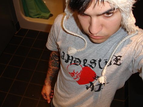 Pete Wentz 2005, Fall Out Boy Tumblr, Fallout Boy, Peter Wentz, Ryan Ross, Rawr Xd, Pete Wentz, Mikey Way, I'm With The Band