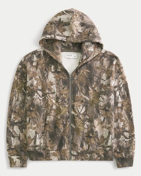 Men's Boxy Camo Zip-Up Hoodie | Men's Tops | HollisterCo.com Camo Zip Up, Men's Sleepwear & Loungewear, Hollister Jacket, Country Style Outfits, Camouflage Hoodie, Camo Sweatshirt, Hollister Hoodie, Mens Sleepwear, Camo Hoodie