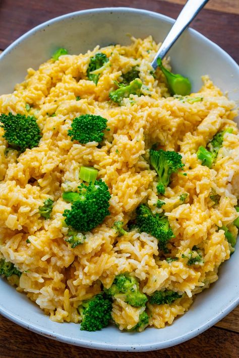 Broccoli Cheddar Rice Broccoli Cheddar Rice, Easy Rice Side Dishes, Cheddar Rice, Cheddar Broccoli Rice, Broccoli Cheese Rice, Rice Sides, Vegetable Casseroles, Cheddar Cheese Recipes, Cheddar Broccoli