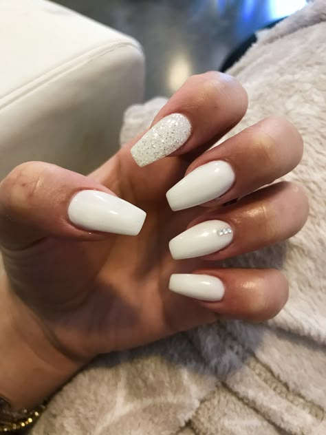 Nails Water, Clear Acrylic Nails, Graduation Nails, White Acrylic Nails, Nails White, Acrylic Nails Coffin Short, Summer Acrylic Nails, Short Acrylic Nails Designs, White Nail