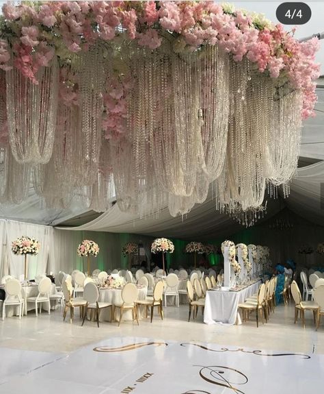 Floral Ceiling Wedding, Wedding Ceiling, Desain Quilling, Venue Decorations, Wedding Venue Decorations, Fabulous Wedding, Wedding Stage Decorations, Wedding Hall, White Brick