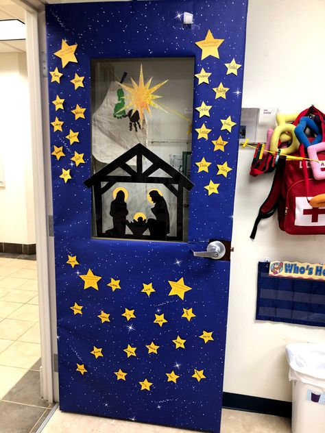 Christmas door decoration Door Decorations Classroom Christmas, Christmas Sunday School, Classroom Christmas Decorations, Diy Christmas Door, Christmas Door Decorating Contest, Christmas Classroom Door, School Door Decorations, Christmas Door Decoration, Door Decorating Contest