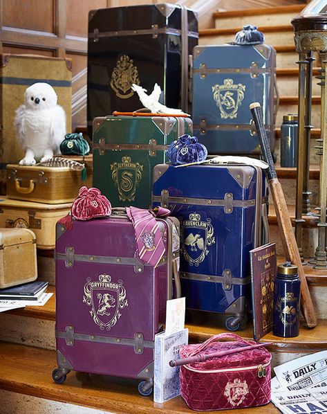 Pottery Barn’s HARRY POTTER Collection Will Make Going Back to College Magical | Nerdist Harry Potter Suitcase, Harry Potter Bedroom Decor, Diy Hanukkah, Harry Potter Accessories, Harry Potter Merch, Harry Potter Room Decor, Harry Potter Bedroom, Harry Potter Items, Going Back To College