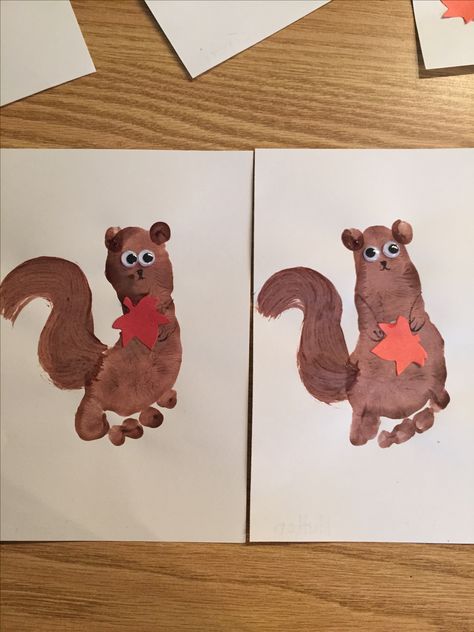 Footprint squirrel Fall Crafts For Toddlers, Squirrel Art, Baby Art Projects, Footprint Crafts, Fall Art Projects, Footprint Art, Handprint Crafts, Daycare Crafts, Fall Crafts For Kids