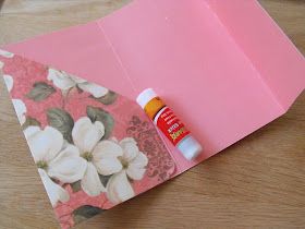 Smile for no reason: How To Make Your Own Planner Pocket Folders Pocket Folder Diy, Make Your Own Planner, Folder Diy, Hot Glue Art, Create Your Own Planner, Binder Pockets, Diy Scrapbook Album, Fabric Envelope, Folder Organization