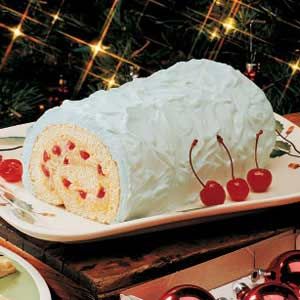 Pumpkin Rolls, Eggnog Cake, Swiss Rolls, Cake Rolls, Cake Roll Recipes, Log Cake, Roll Recipes, Festive Desserts, Egg Nog