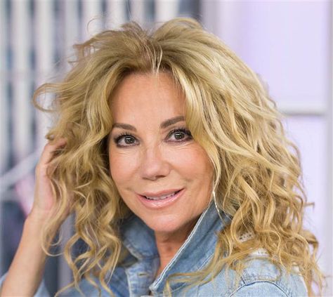 How to get Kathie Lee Gifford's curly hairstyle on TODAY - TODAY.com Curly Hair Boys, Long Curly Wedding Hair, Curls With Bangs, Haircut Curly Hair, Kathie Lee Gifford, Curly Wedding Hair, Curls For Long Hair, Haircut Curly, Boys With Curly Hair