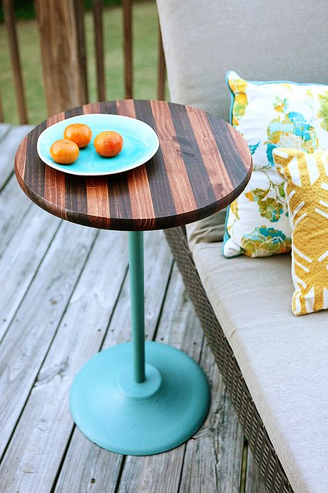 DIY Stained Side Table Diy Staining, Rust Oleum, Painting Furniture, Outdoor Wood, Paint Furniture, Redo Furniture, Furniture Projects, My New Room, Wood Table