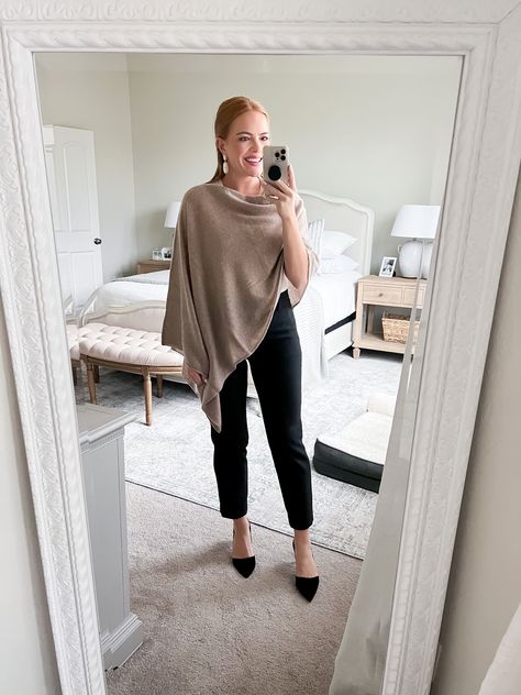 Cashmere Wrap Outfit, Cashmere Poncho Outfit, Mesh Skirt Outfit Ideas, Metallic Skirt Outfit, Chiffon Poncho, Outfit Tutorial, Brown Bridesmaid Dresses, Poncho Outfit, White Cold Shoulder Top