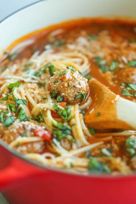 Spaghetti And Meatball Soup, Spaghetti Soup, Comfort Soup Recipes, Meatball Soup, Spaghetti And Meatballs, Soup And Sandwich, Easy Soups, Easy Soup Recipes, Chicken Noodle