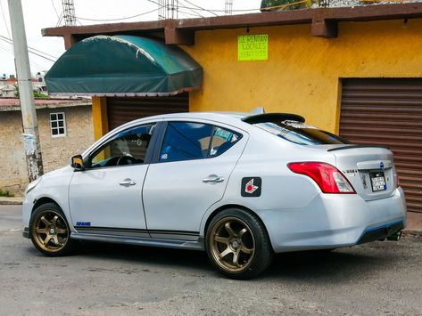 Tuning de autos Nissan Sunny, Nissan Almera, Book Wallpaper, Nissan Versa, Nissan, Volkswagen, Suv Car, Suv, Art Inspiration