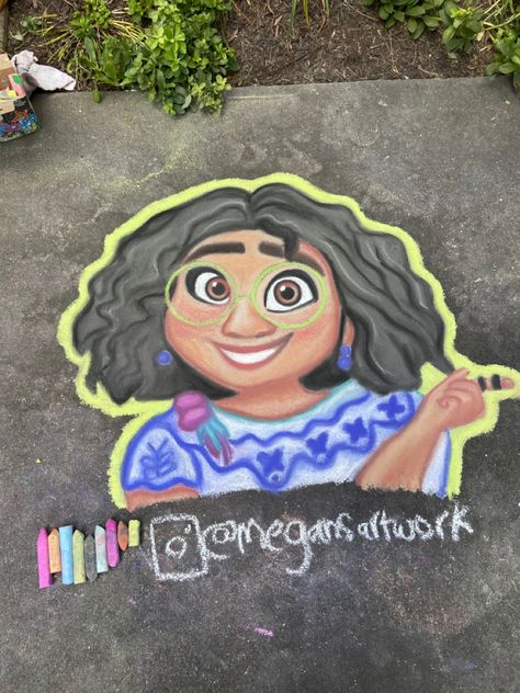 Moana Chalk Art, Character Chalk Art, Disney Chalk Art, Chalk Doodles, Fun Chalk Art, 3d Chalk Art, Chalk Ideas, Side Walk, Sidewalk Chalk Art