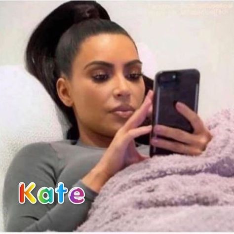 what meme are you (@what.memeareyou) • Instagram photos and videos Kim Kardashian Meme, Kardashian Memes, What Meme, Beautiful Photoshoot Ideas, Outfit Streetwear, Reaction Memes, Reaction Face, Voice Call, Face Reveal