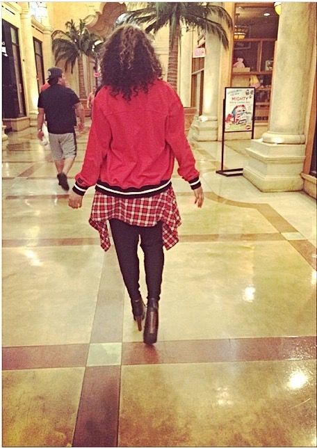 Flannel shirt, plaid shirt, plaid shirt wrapped around waist, oversized jacket, harem pants, heels, booties #outfit #stylish Booties Outfit, Oversized Jacket, Flannel Shirt, Plaid Shirt, Cheer Skirts, Harem Pants, Street Wear, Plaid, Heels