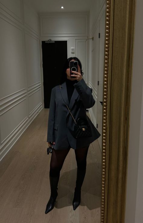 Leather Blazer And Shorts Outfit, Classy Grown Woman Outfits, Classy Shopping Outfit, Sophisticated Outfits Black Women, Cooperate Baddie Outfits For Women, Mini Dress With Stockings Outfit, Grown And Classy Outfit Black Women, Theater Outfit Ideas Classy, Loafers Winter Outfit