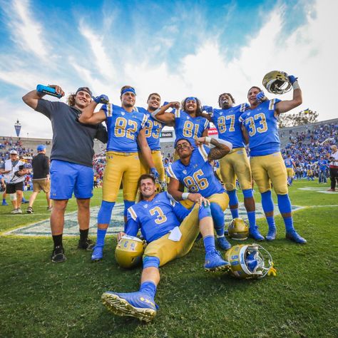 Ucla Bruins Football, Ucla Football, Ucla College, Nfl Uniforms, Football Pics, Dream College, Football Is Life, Ucla Bruins, Football Pictures