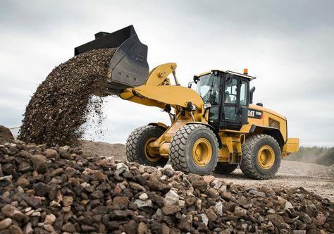 Tractor Photography, Caterpillar Equipment, Hydraulic Steering, Mining Equipment, Wheel Loader, Complex Systems, Work Site, Heavy Machinery, Dump Trucks