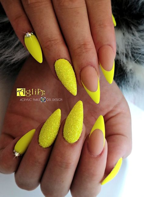 Acrylic nails & Gel design 💛 Neon yellow nails 💛 Neon Yellow Stiletto Nails, Neon Yellow Glitter Nails, Yellow Dip Powder Nails Designs, White And Neon Yellow Nails, Nail Designs Neon Yellow, Lime Yellow Nails, Yellow Stilleto Nails, Yellow Nails Glitter, Yellow Nails With Rhinestones