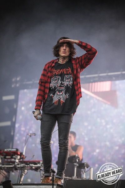 Alternative Outfits Men, Pop Punk Outfits, Metalcore Style, Alissa Salls, Chica Punk, Rock Star Outfit, Oli Sykes, Band Outfits, Oliver Sykes