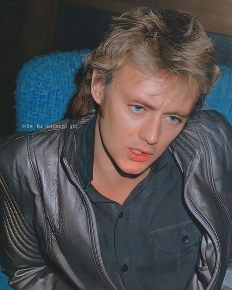 Roger Taylor 80s, Roger Taylor Queen, Queen Photos, Roger Taylor, Queen Pictures, Joe Keery, John Deacon, Most Beautiful People, Queen Band