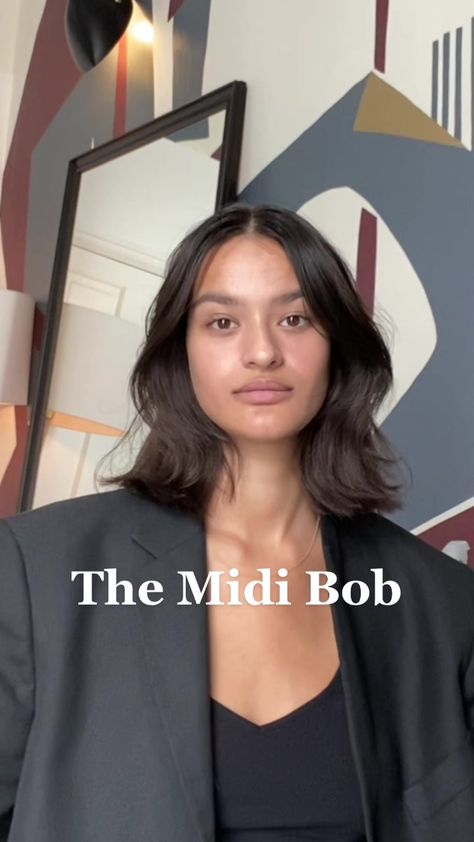 The Midi Bob. #haircut #thehairbros #fy #fyp #viral @thehairbros Short Collar Bone Length Hair, Thick Hair Mid Length, Short Haircuts For Straight Thick Hair, Collar Length Haircut, Mid Hair Haircut, Mid Length Hair Haircuts, Thick Lob Haircut, Mid Hair Hairstyles, Mid Length Hair Thick Hair