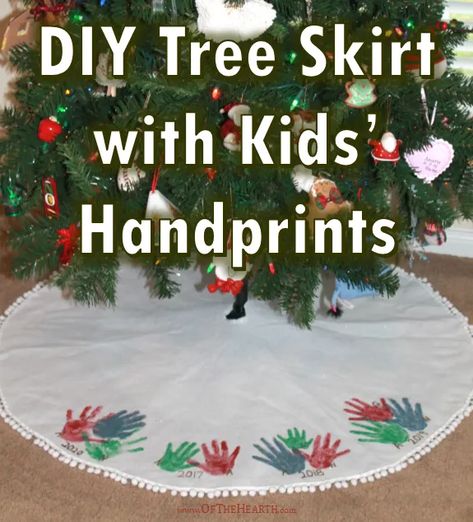 DIY Tree Skirt with Kids’ Handprints Tree Skirt Handprints, Diy Christmas Tree Skirt No Sew, Handprint Tree Skirt, Diy Tree Skirt, Personalized Tree Skirt, Christmas Tree Rug, White Tree Skirt, Diy Christmas Tree Skirt, Hand Print Tree