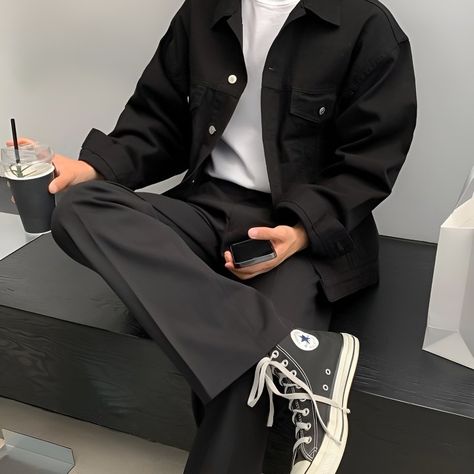 Male Outfits Aesthetic, Black Shirt Outfit Men, Drama Clothes, Aesthetic Male Outfits, Korean Street Fashion Men, Black Outfit Men, Downtown Outfits, Guys Clothing Styles, Cool Outfits For Men