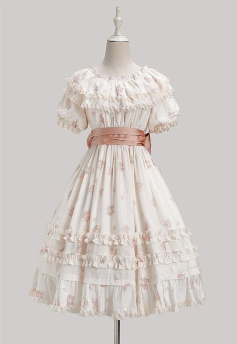 Old Fashioned Princess Dresses, Cute Vintage Dress, Cute Vintage Clothes, 1800s Dresses Victorian Gowns, Poofy Princess Dress, Old Style Dresses, Old Dresses Vintage, Flower Dress Outfit, Cute Flower Dress