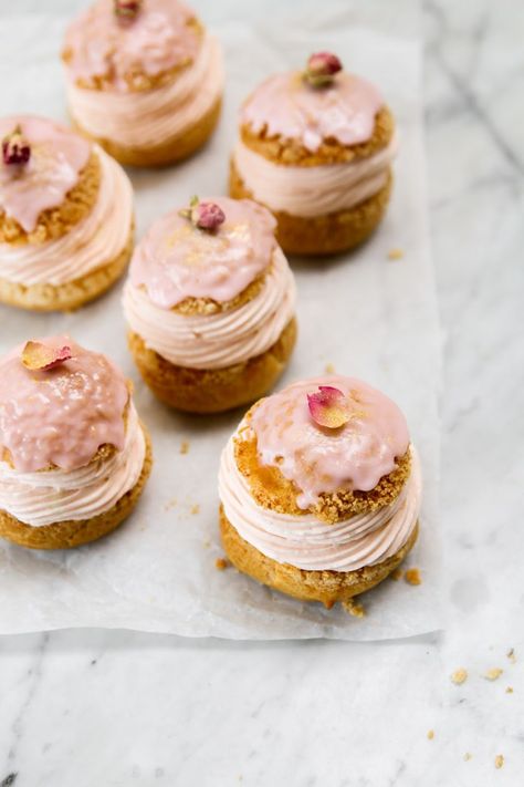 Whipped White Chocolate Ganache and Strawberry Cheesecake Cream Puffs - Constellation Inspiration Puffs Recipes, Whipped White Chocolate Ganache, Wallpapers Food, Cheesecake Cream, Recipes Cheesecake, Recipes Strawberry, Cream Puff Recipe, Truffles Recipe, White Chocolate Cheesecake