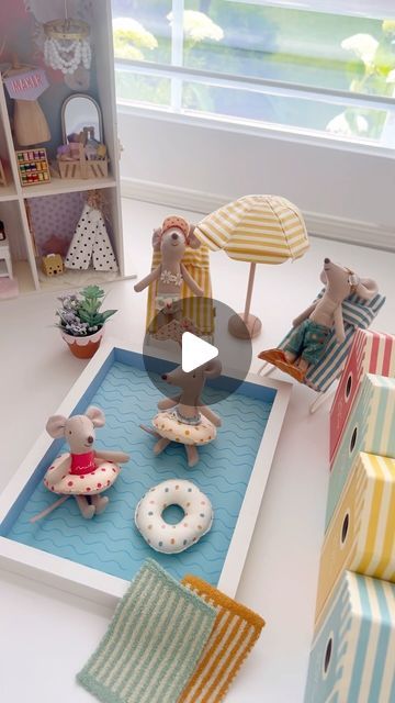 Doll House Organization Ideas, Suitcase Dollhouse Diy Ideas, Maileg Mouse Diy, Maileg Dollhouse Diy, Maileg Dollhouse Ideas, Maileg House Diy, Mario Dollhouse, Diy Maileg, Mice Dollhouse