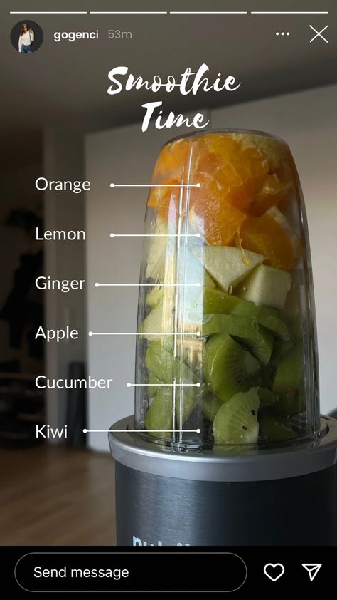 Instagram story idea. On the picture there is a blender Which makes smoothie. The blender is full With fruit ( Apple, kiwi, orange, lemon, ginger) Perfect immune booster in the morning. Healthy Content Ideas For Instagram, Diet Instagram Post, Nutritionist Instagram Post Ideas, Instagram Story Ideas Nutrition, Smoothie Story Instagram, Nutrition Post Ideas, Healthy Instagram Story, Wellness Instagram Post Ideas, Smoothie Aesthetic Instagram