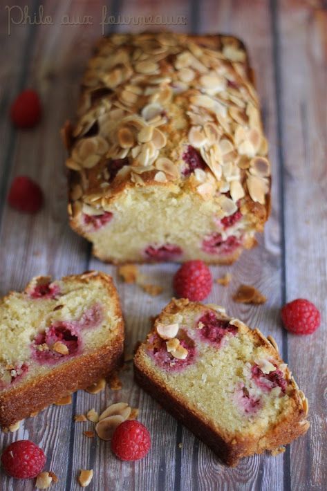 Cake aux framboises & à la rose Dessert Light, Desserts With Biscuits, Bakery Recipes, La Rose, French Toast, Biscuits, Toast, Muffins, Diet