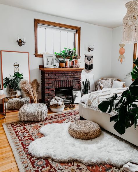 Living room and bedroom space designed by blogger Kirsten Buck Rugs In Apartments, Layered Rugs Bedroom, Layered Rugs Living Room, Loft Vibes, 2023 Decor, Cleaning Area Rugs, Moving Walls, Apartment Vibes, Cottage Interior