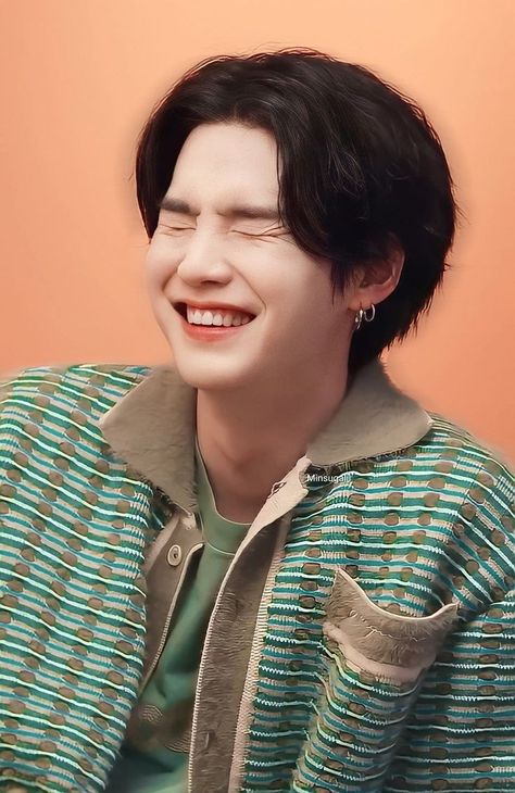 Suga Cute Photos Smile, Yoongi Latest Pic, Suga Smiling Pics, Suga Cute Pics Gummy Smile, Bts Solo Pics Suga, Cute Suga Pictures, Min Yoongi Cute Pics, Cute Yoongi Pics, Suga Cute Smile