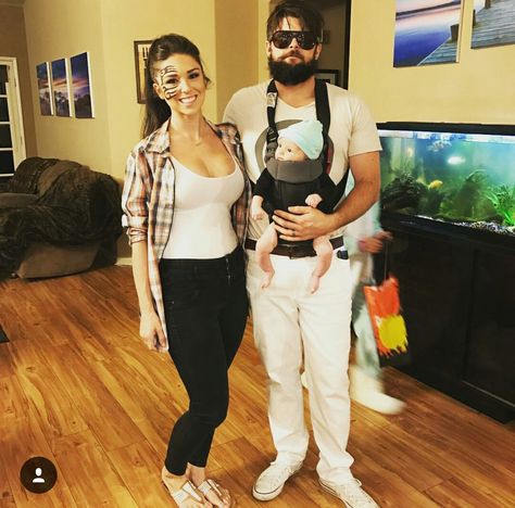 Parents Halloween Costumes, Halloween Costumes For Parents, Baby Carrier Halloween Costumes, Hangover Costume, Adorable Halloween Costumes, Family Themed Halloween Costumes, First Halloween Costumes, Newborn Halloween Costumes