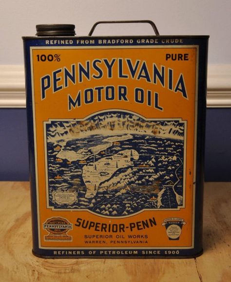 Motor Oil Can design packaging Can Packaging Design, Gas Station Attendant, Can Packaging, Vintage Oil Cans, Old Gas Pumps, Oil Packaging, Vintage Gas Pumps, Pompe A Essence, Gas Service