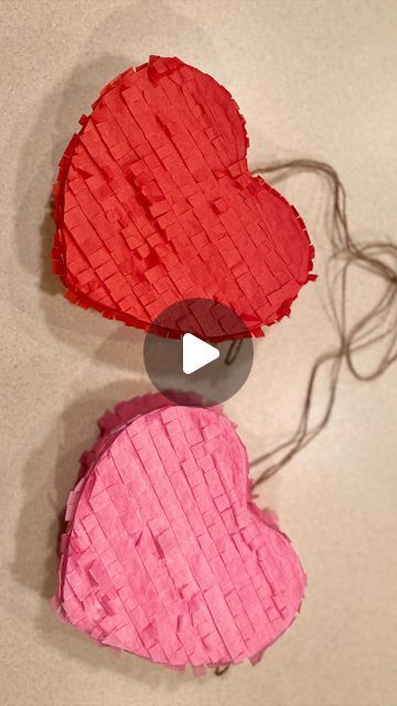 DIY Mini Heart Piñata; such a cute idea to gift full of candy for Valentine’s Day. Diy Mini Pinata, Heart Piñata, Heart Pinata, Mini Pinatas, Diy Pinata, Best Valentine Gift, Diy Heart, Dollar Tree Finds, Heart Day