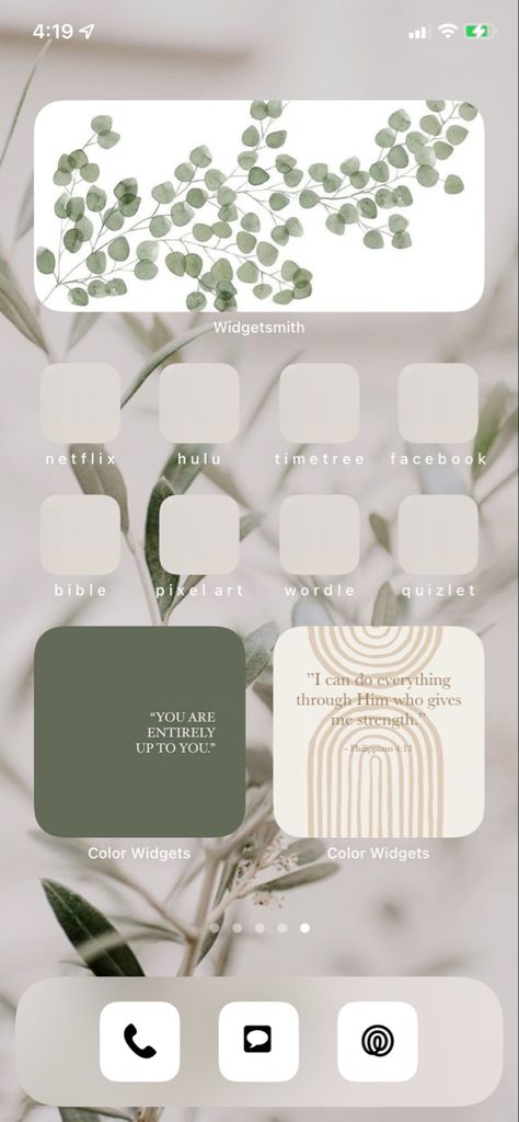 Simple Iphone Aesthetic, Minimalistic Phone Layout, Minimalist Home Screen, Ios 16 Home Screen Ideas Simple, Minimalist Iphone Layout, Ios 16 Home Screen Ideas Aesthetic, Iphone Aesthetic Organization, Aesthetic Iphone Home Screen Layout, Ios 16 Home Screen Ideas