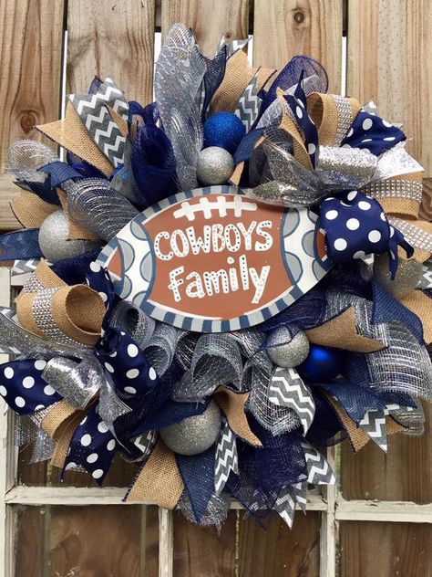 Football Wreath Diy, Sport Wreaths, Cowboy Wreath, Dallas Cowboys Wreath, Cowboys Pictures, Football Wreaths, Cowboys Wreath, Dallas Cowboys Decor, Dallas Cowboys Pictures