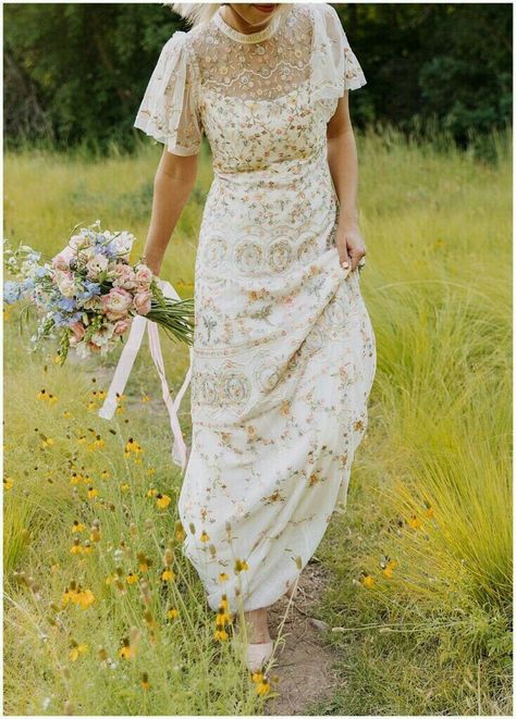 Daisy Wedding Dress Bridal Gowns, Floral Wedding Reception Dress, Folksy Wedding Dress, Colorful Embroidered Wedding Dress, Daisy Wedding Dress, Folk Wedding Dress, Wildflower Wedding Dress, Garden Party Wedding Dress, Thrifted Wedding Dress